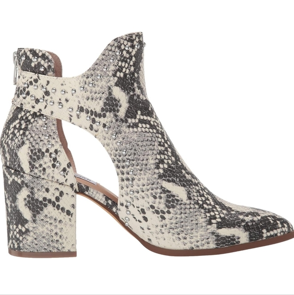 Steve Madden Justice Fashion Bootie - Picture 7 of 7